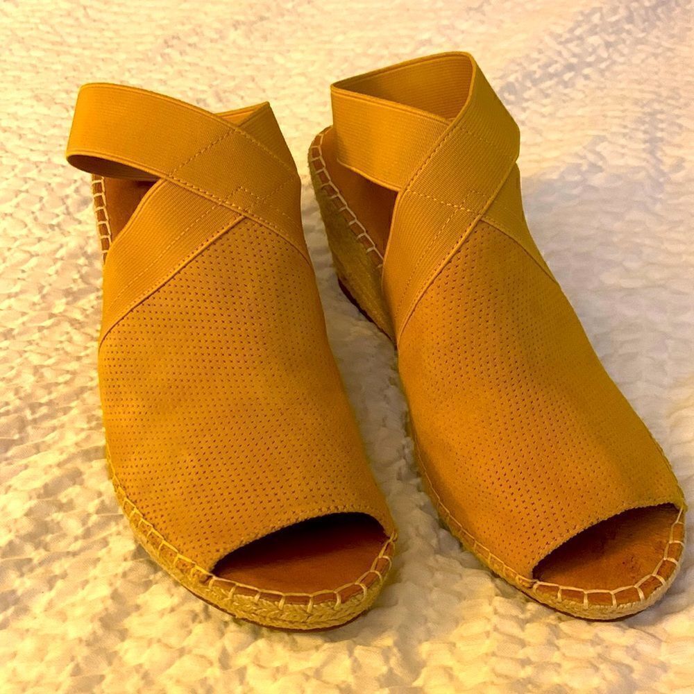 GENTLE SOULS, wedge. New condition,all leather uppers, size 10